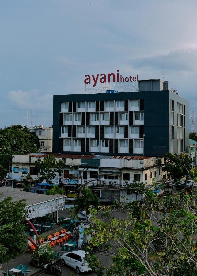 Ayani Hotel Banda Aceh Bagian luar foto